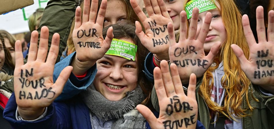 Fridays for Future: Almanya’daki okul öğrencileri de iklimin korunması için gösterilere katılıyorlar Fridays for Future: Almanya’daki okul öğrencileri de iklimin korunması için gösterilere katılıyorlar