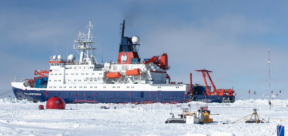 Mit internationaler Besatzung: das Forschungsschiff „Polarstern“ Mit internationaler Besatzung: das Forschungsschiff „Polarstern“