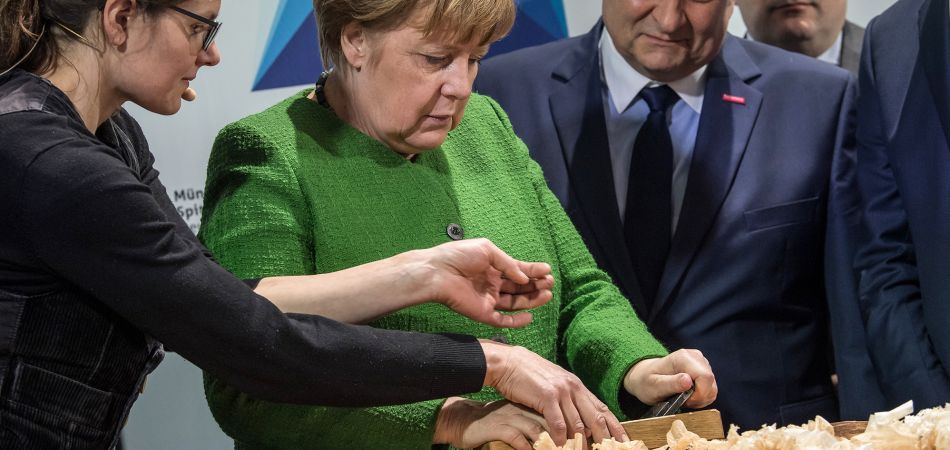 Johanna Röh at the Craft Fair with Chancellor Merkel Johanna Röh at the Craft Fair with Chancellor Merkel