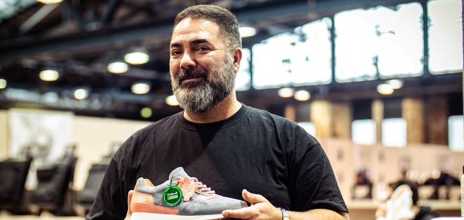 Hikmet Sugoer: Sneaker-Produzent mit eigenem Stil Hikmet Sugoer: Sneaker-Produzent mit eigenem Stil