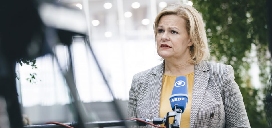 Erleichterte Einreise für gefährdete Russen Erleichterte Einreise für gefährdete Russen