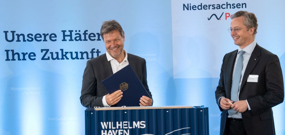 Startschuss für Bauarbeiten an Flüssiggas-Terminal Startschuss für Bauarbeiten an Flüssiggas-Terminal