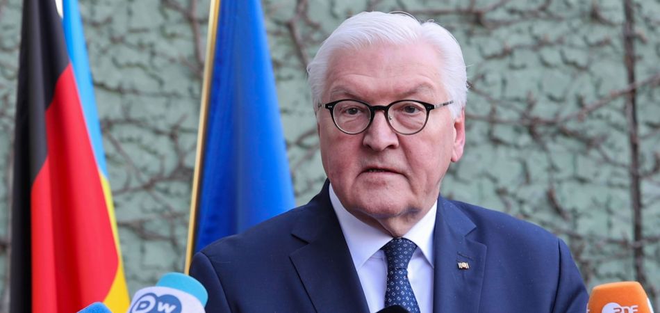Steinmeier telefoniert mit Selenskyj Steinmeier telefoniert mit Selenskyj