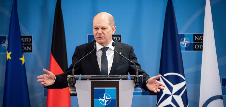 Nato-Mitgliedsanträge „historischer Schritt“ Nato-Mitgliedsanträge „historischer Schritt“