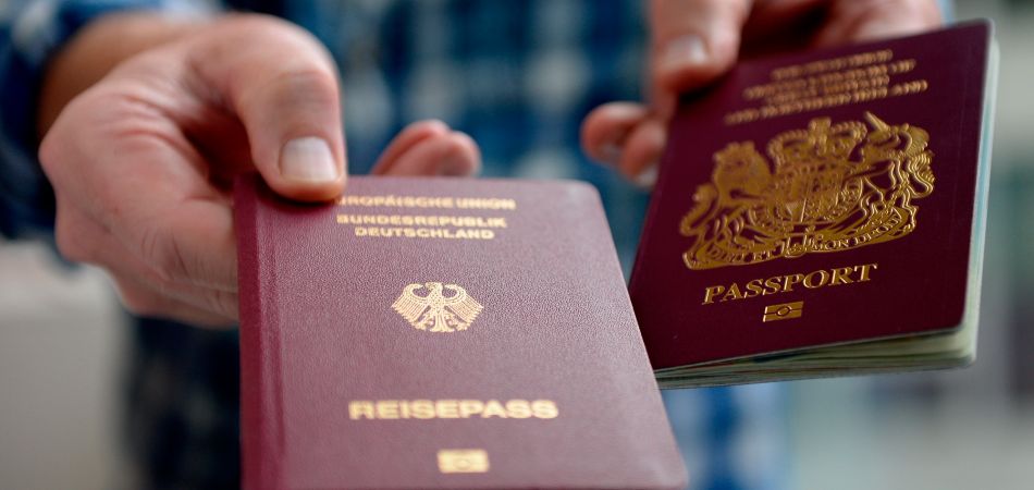 British apply for EU passports British apply for EU passports
