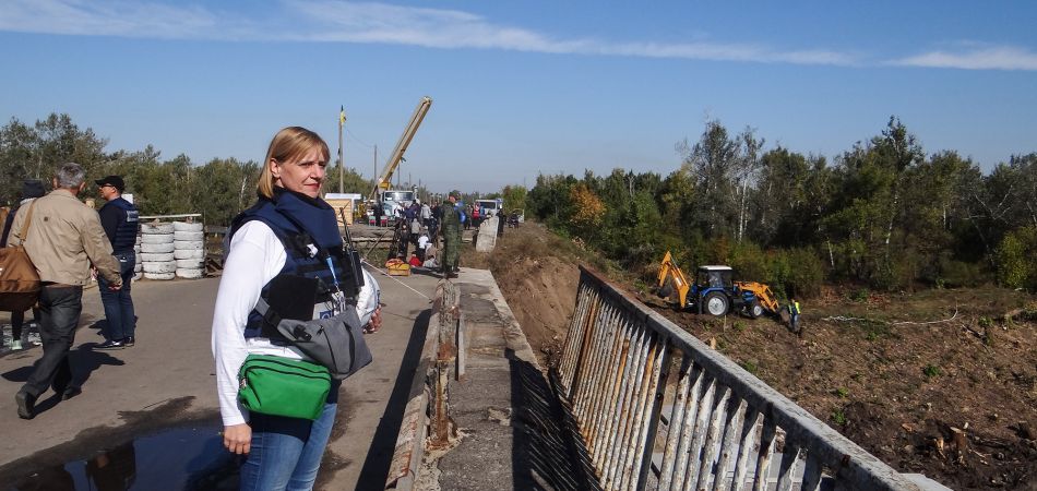 Herta Eckert on the Stanytsia Luhanska bridge. Herta Eckert on the Stanytsia Luhanska bridge.