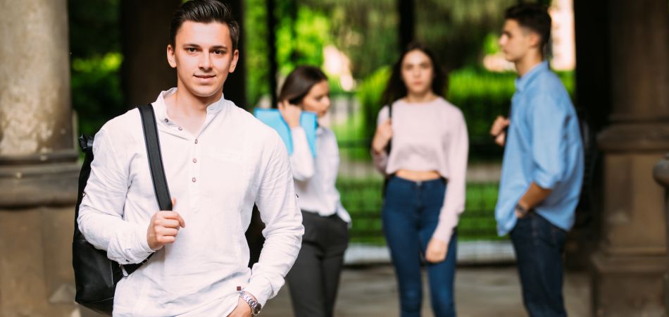 Beca: ayuda inicial para una carrera académica. Beca: ayuda inicial para una carrera académica.