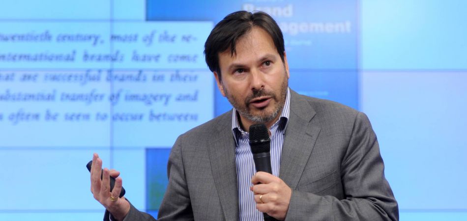 Simon Anholt, conseiller politique Simon Anholt, conseiller politique