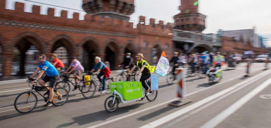 Rowerzyści w Berlinie: nowe możliwości podczas koronawirusowego kryzysu Rowerzyści w Berlinie: nowe możliwości podczas koronawirusowego kryzysu