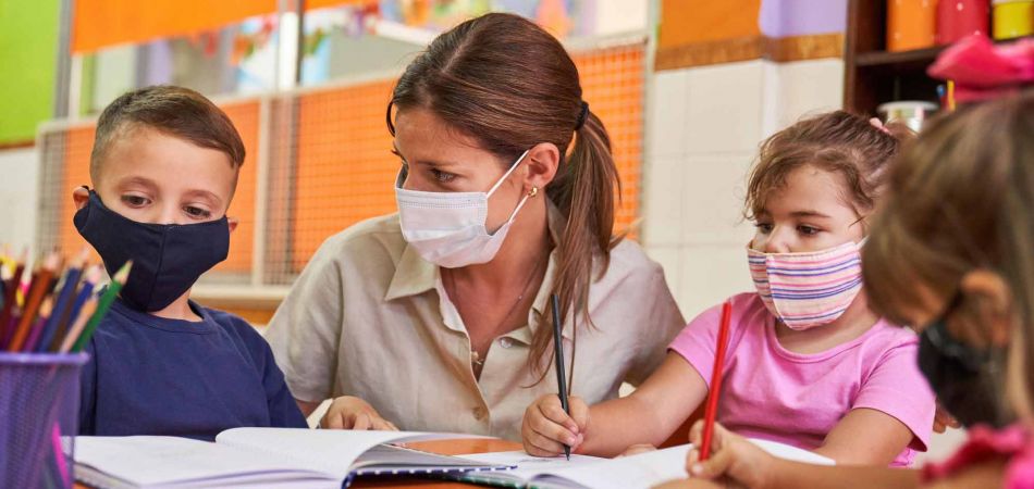 Educação sob pressão: É difícil aprender nos tempos do coronavírus. Educação sob pressão: É difícil aprender nos tempos do coronavírus.