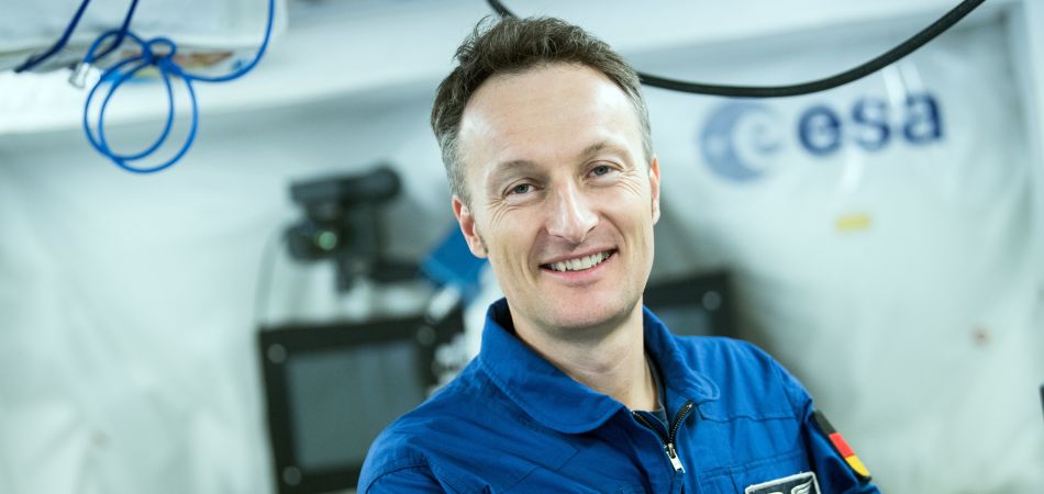 Matthias Maurer, astronaute de l’ESA, est né en 1970 en Sarre. Matthias Maurer, astronaute de l’ESA, est né en 1970 en Sarre.