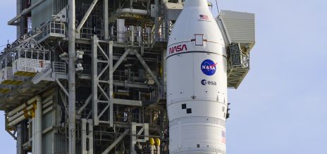 NASA’s SLS rocket with the Orion capsule on the launchpad for the Artemis II mission