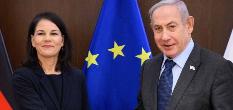 وزيرة الخارجية بيربوك تلتقي رئيس الوزراء الإسرائيلي نتنياهو