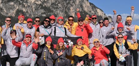 El equipo alemán de celebración con los medallistas de los Juegos Paralímpicos.