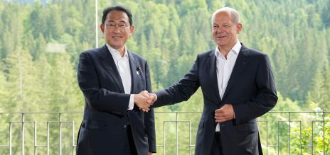 Scholz and Kishida at the G7 Summit in 2022
