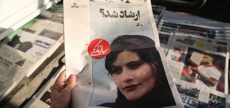 Baerbock fordert Anerkennung von Frauenrechten im Iran