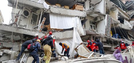 Bundesregierung sagt Erdbebenopfern Hilfe zu