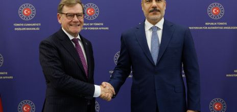 Johann Wadephul y Hakan Fidan