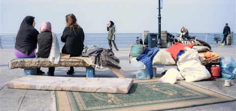 Refugiados del sur del Líbano y de los suburbios del sur de Beirut se refugian en la capital libanesa.