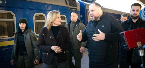 Julia Klöckner is received by Ruslan Stefanchuk in Kyiv.
