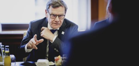 El ministro alemán de Asuntos Exteriores, Johann Wadephul, en la conferencia sobre Sudán celebrada en Berlín