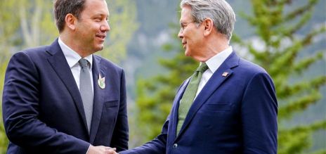 Lars Klingbeil (l.) and Scott Bessent 