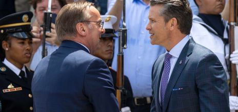 BU: Boris Pistorius (l.) und Pete Hegseth 
