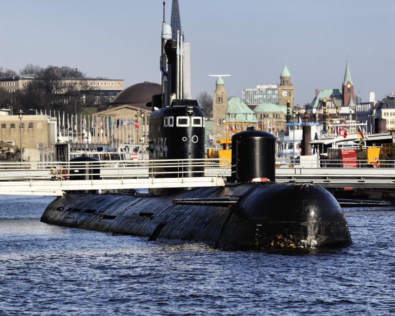 Museums-U-Boot U-434 in Hamburg