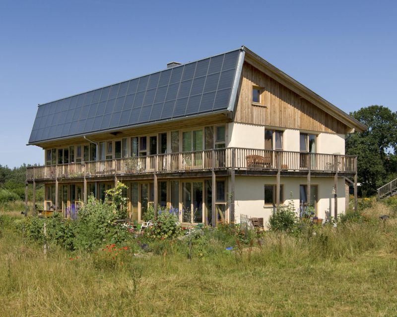 Dieses Haus besteht unter anderem aus Stroh.