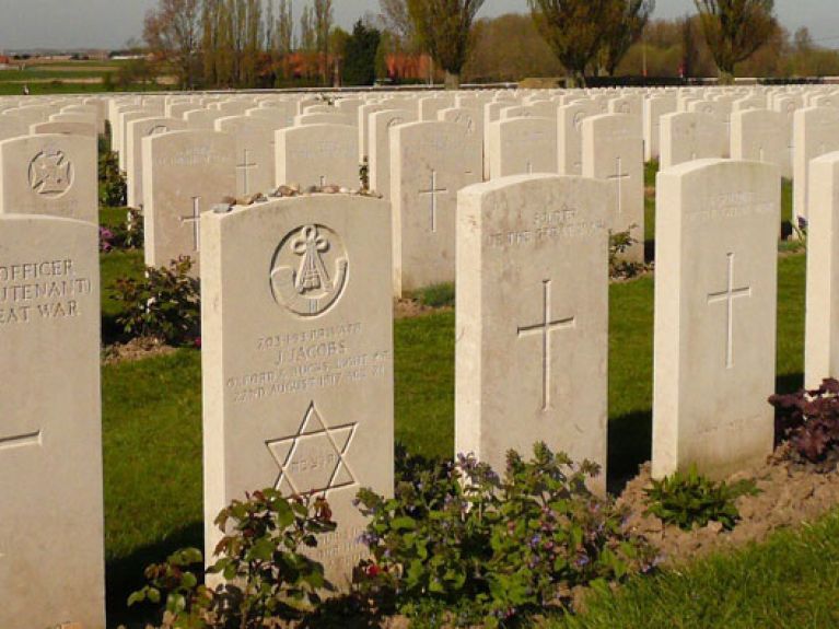 J.Schayan/Private - Military Cemetery St. Symphorien