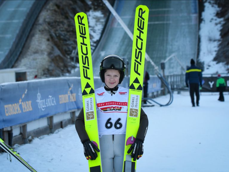 El saltador de esquí Philipp Beckmann durante los entrenamientos y las competiciones