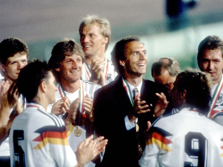 Franz Beckenbauer como seleccionador en el Mundial de 1990