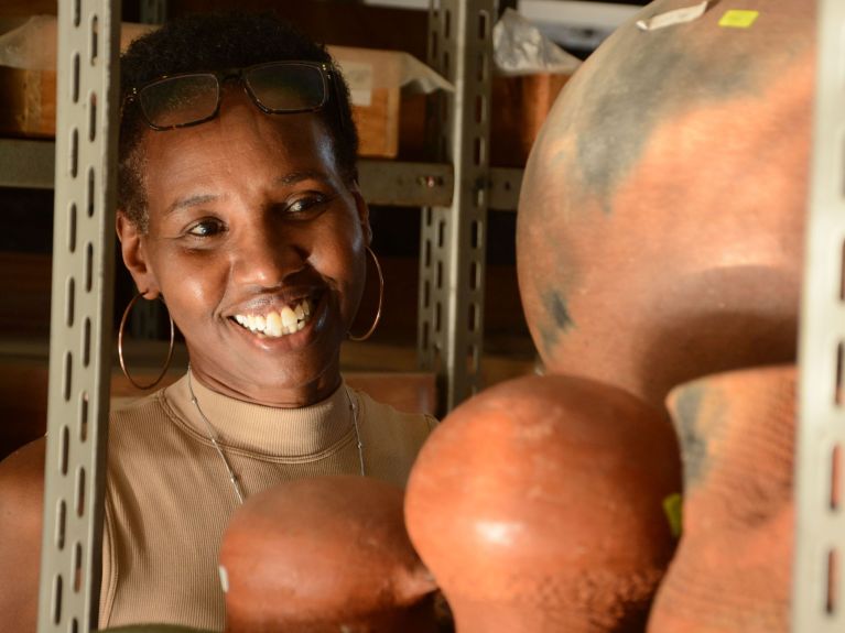 Membre de l’équipe d’archéologie : Freda Nkirote M'Mbogori