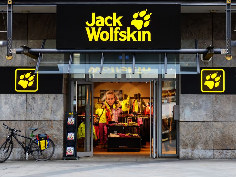 Fassade eines Jack Wolfskin Geschäfts