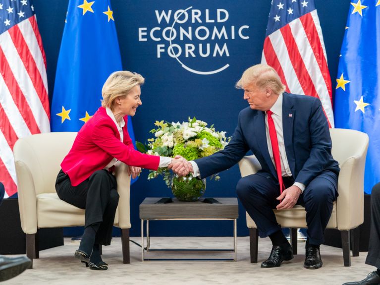 After their first meeting, EU Commission head Ursula von der Leyen and US President Donald Trump have struck a cautiously optimistic tone. Trump said he expects to make a trade deal, but hasn't ruled out car tariffs.