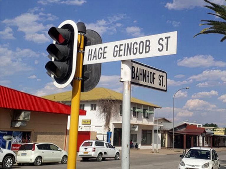 En Namibia aún quedan algunas placas de calles con nombres en alemán.