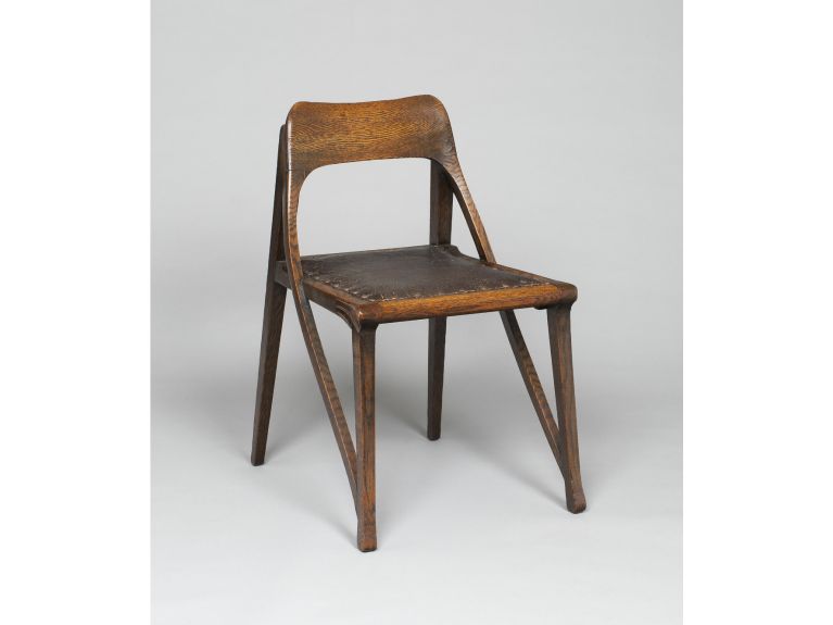 理查德·里默施密德于 1898/99 年设计的木制边椅