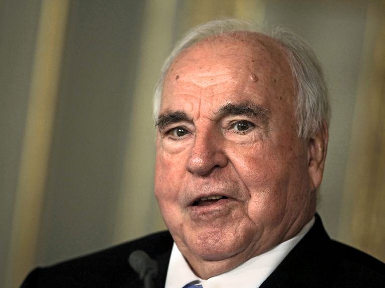 告别世界级政治家Helmut Kohl。