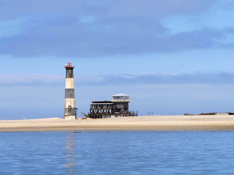 Phare à Walvis Bay, en Namibie 