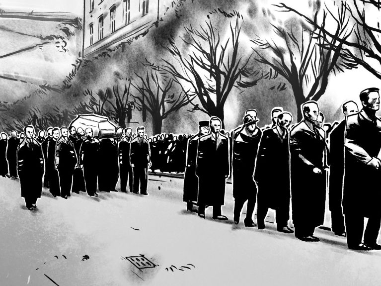 Vorläufiges Bildmaterial aus „Serious Role Play November 1939“ zeigt die Beerdigung des tschechischen Studentenführers Jan Opletal.