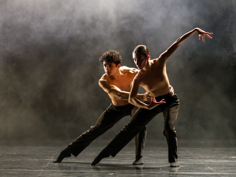 A male Spanish dancer and a female Italian dancer at Cottbus State Theatre.