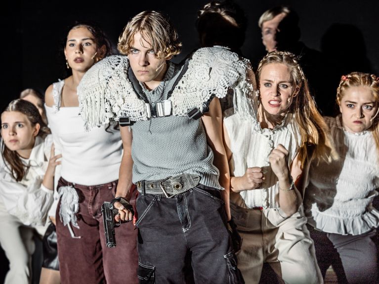 A classic: Shakespeare’s “Romeo and Juliet” - a production at the Schauspielhaus in Düsseldorf.