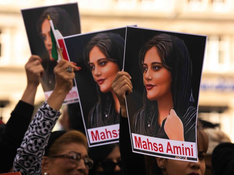 Die iranische Kurdin Amini starb im September 2022 Die iranische Kurdin Amini starb im September 2022