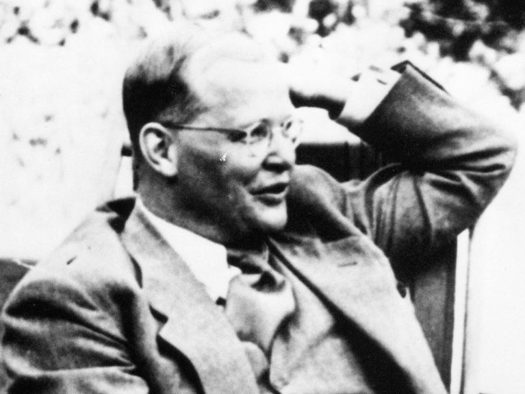 Dietrich Bonhoeffer auf einer Aufnahme aus dem Jahr 1939 Dietrich Bonhoeffer auf einer Aufnahme aus dem Jahr 1939