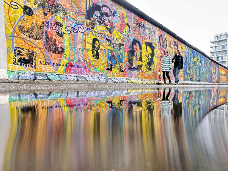 Artists simply started painting in the summer of 1990