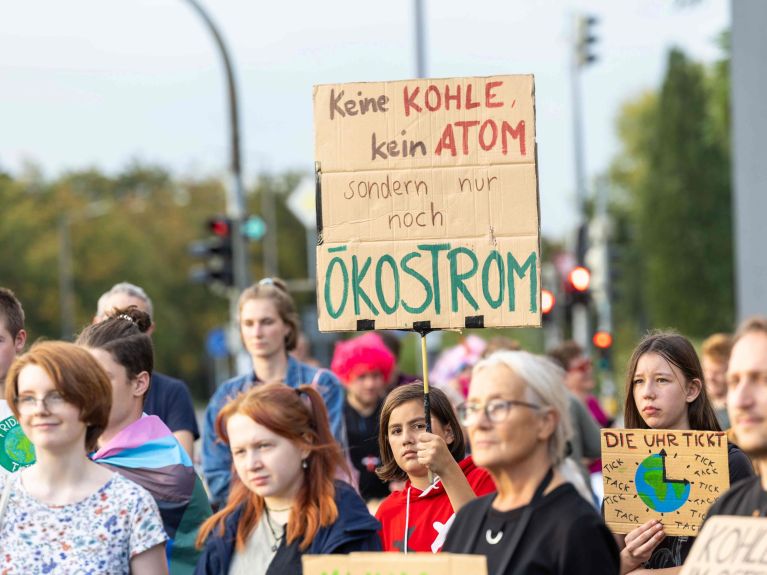 Vom Klimawandel werden die Jugendlichen von heute stärker betroffen sein als ihre Eltern.  