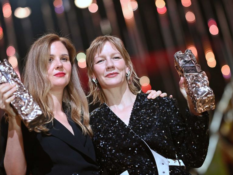 Sandra Hüller (r.) with the French director Justine Triet