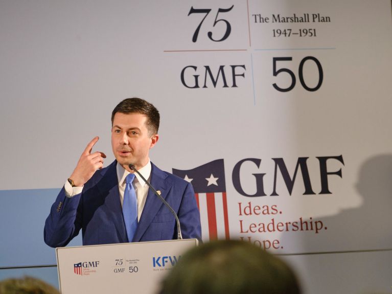 US-Minister Buttigieg in Berlin: Würdigung des Marshallplans