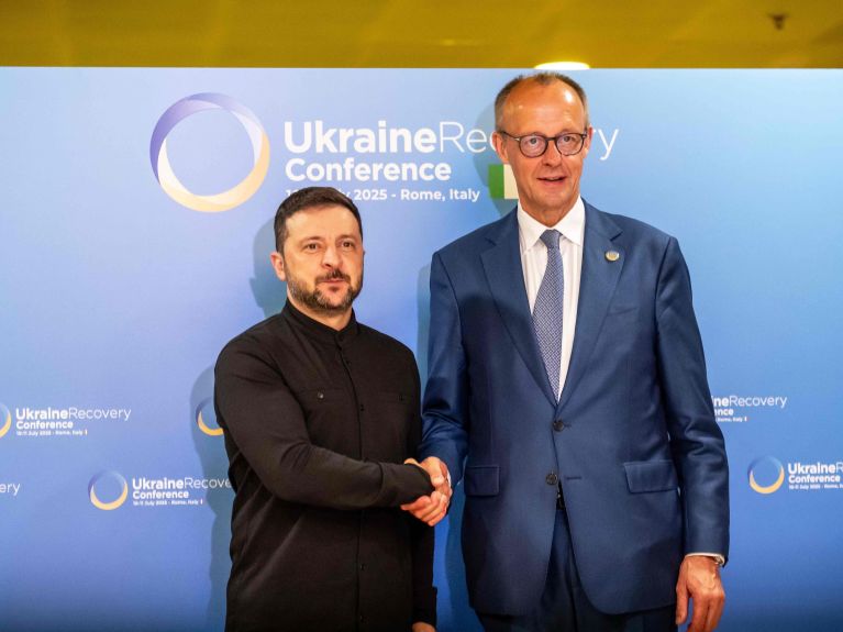 Ukraines Präsident Wolodymyr Selenskyj und Bundeskanzler Friedrich Merz Ukraines Präsident Wolodymyr Selenskyj und Bundeskanzler Friedrich Merz