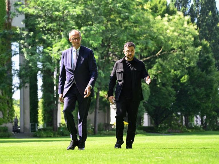 Federal Chancellor Friedrich Merz and Ukrainian President Volodymyr Zelenskiy 